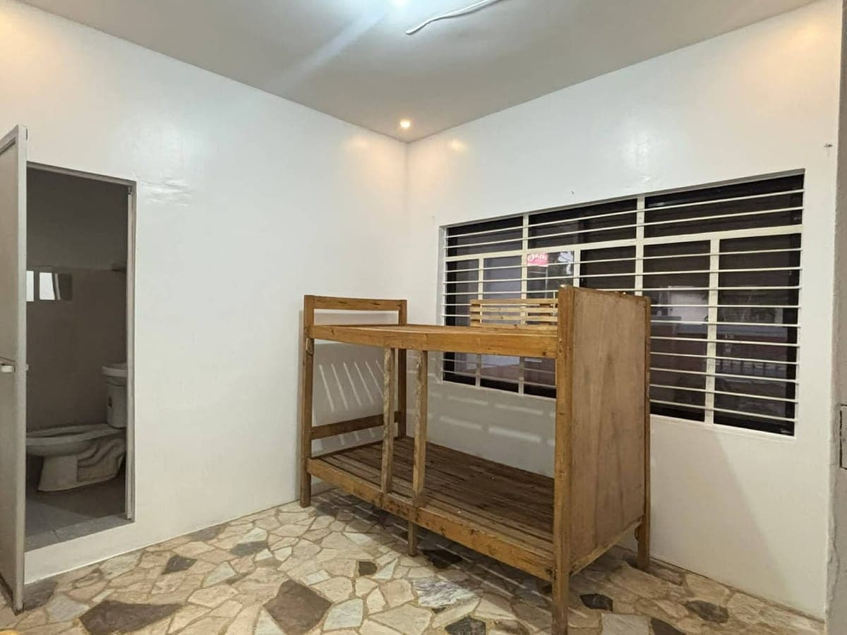 ROOM FOR RENT - photo 2