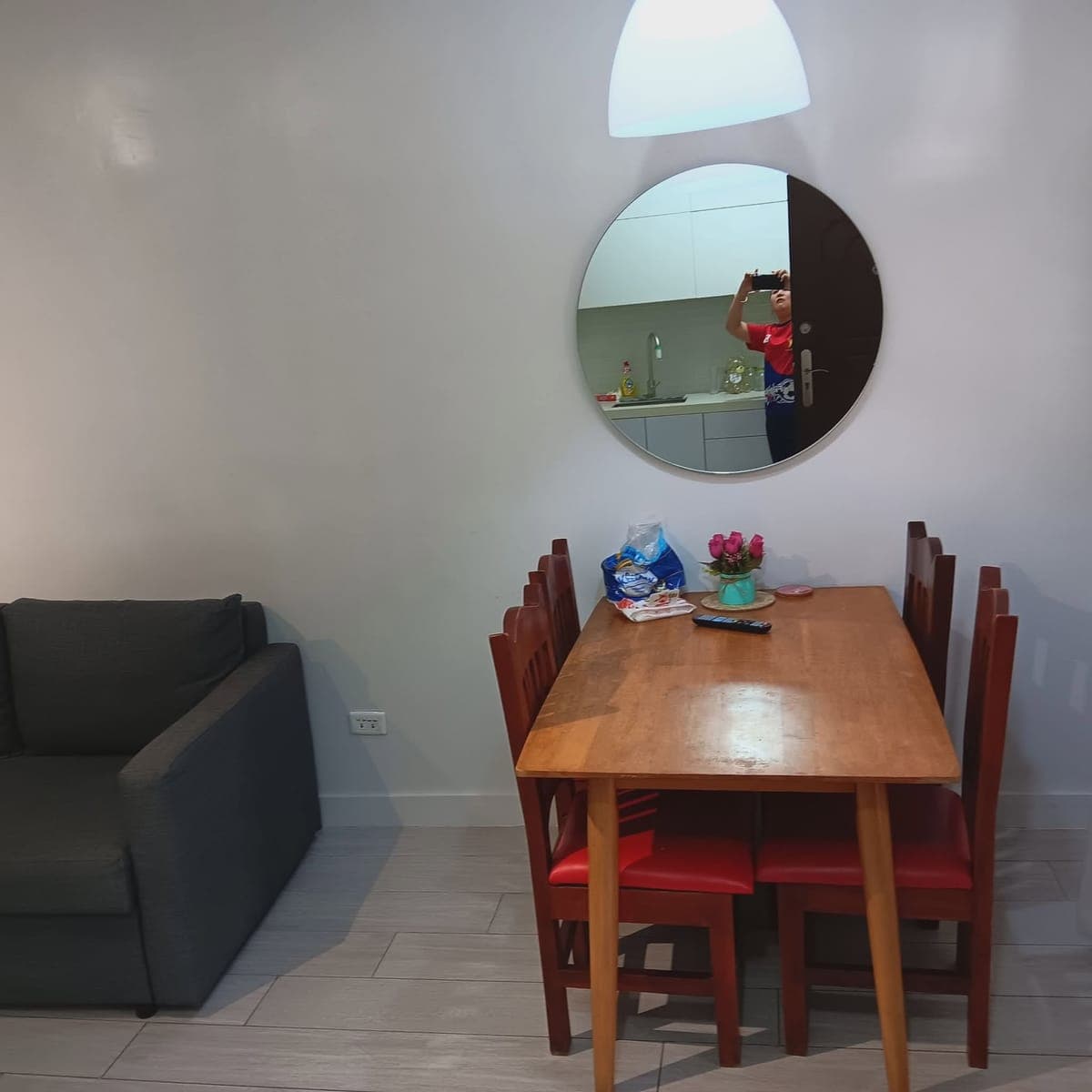 For rent: Condominium inside BF Homes Las Pinas near Southville Int'l School. FA: 43.25sqm, 2BR, 1T&... - photo 1