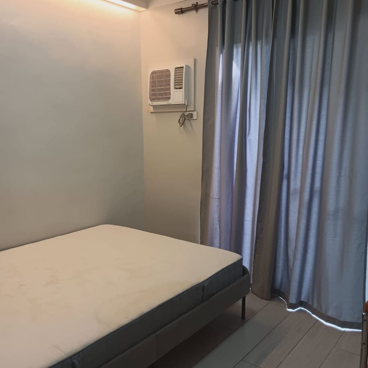 For rent: Condominium inside BF Homes Las Pinas near Southville Int'l School. FA: 43.25sqm, 2BR, 1T&... - photo 3