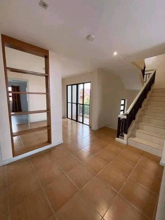 🏡 MODERN CORNER TOWNHOUSE FOR RENT – ₱35K monthly negotiable - photo 1