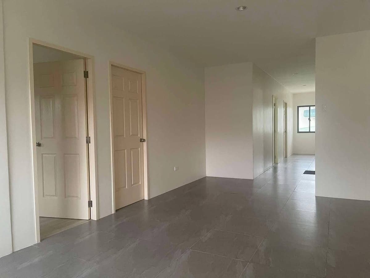 Two Story Modern House For Rent - photo 5