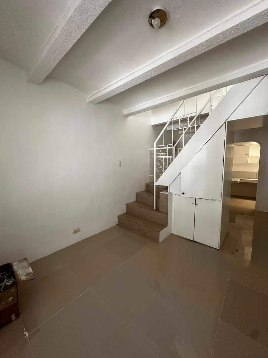 TOWNHOME FOR RENT - photo 2