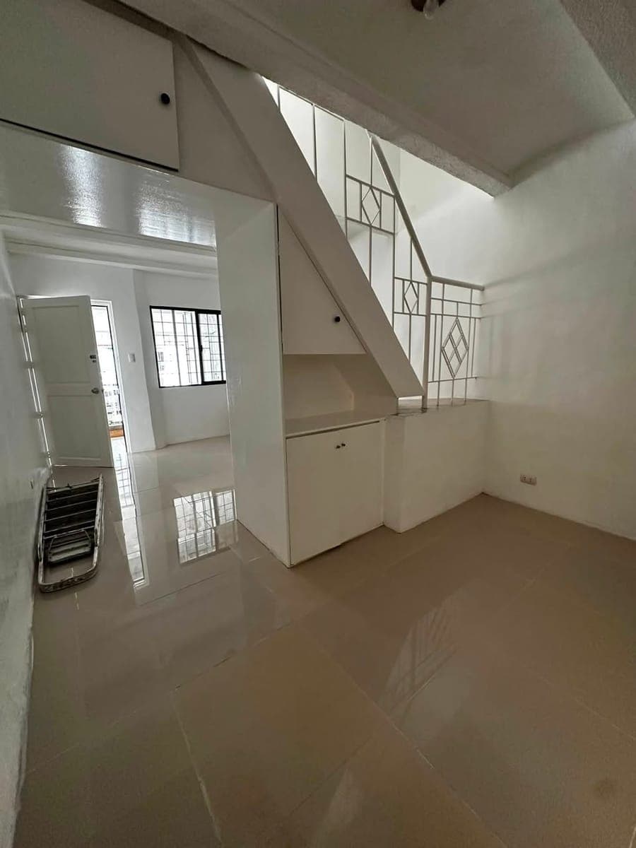 TOWNHOME FOR RENT - photo 3
