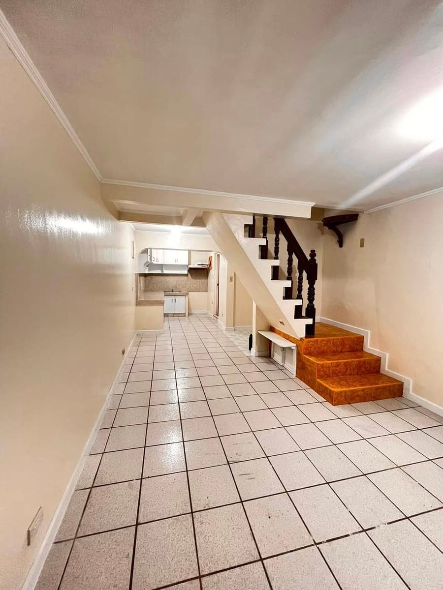 🏡 FOR RENT – Newly Renovated Townhouse in Veraville 1, Las Piñas! 🏡 - photo 2