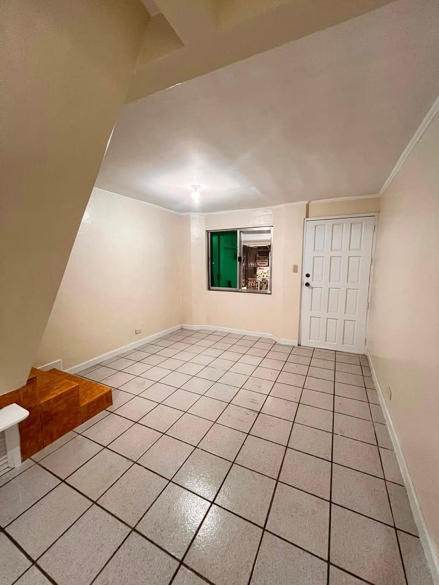 🏡 FOR RENT – Newly Renovated Townhouse in Veraville 1, Las Piñas! 🏡 - photo 5