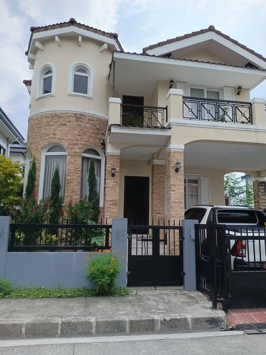 For Rent House and Lot-Fully Furnished - photo 1