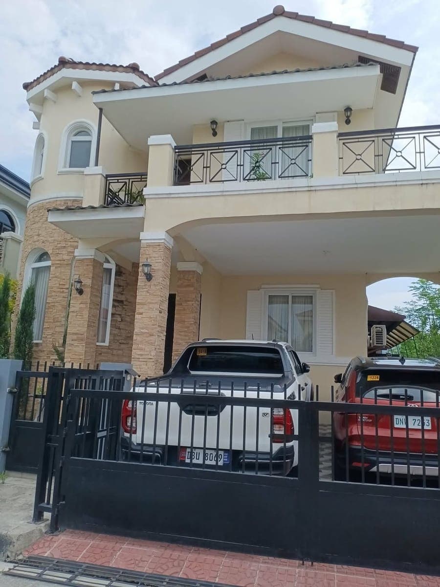 For Rent House and Lot-Fully Furnished - photo 3