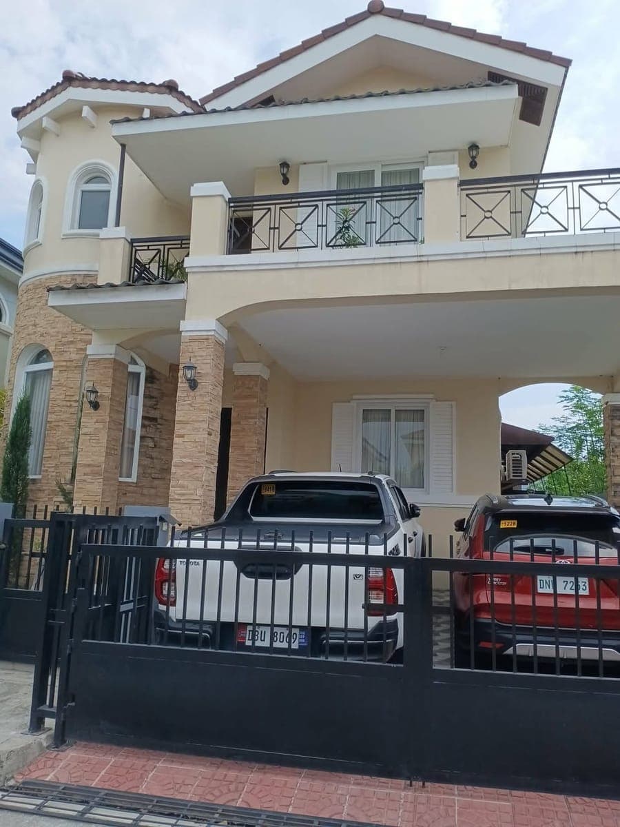 For Rent House and Lot-Fully Furnished - photo 4