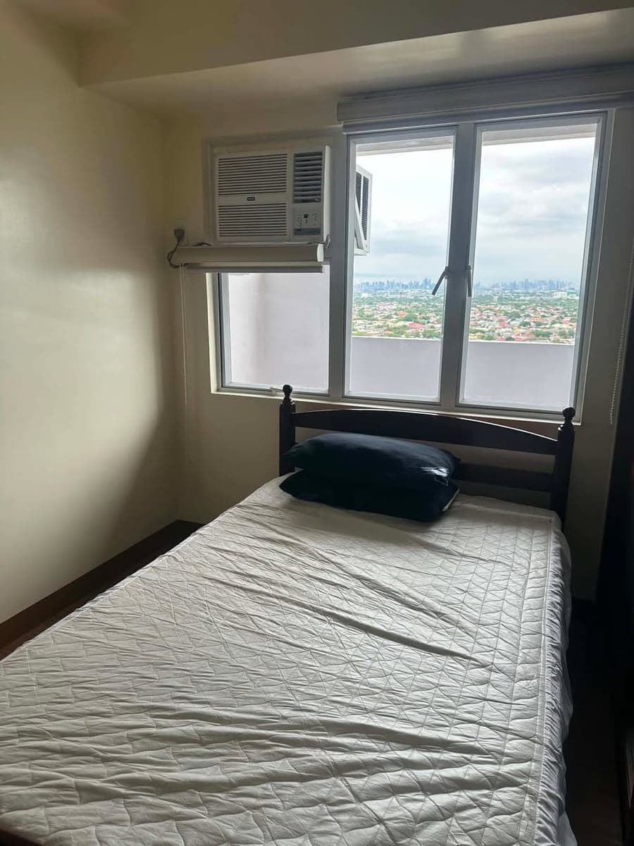 ONE-BEDROOM CONDO UNIT FOR RENT - photo 3