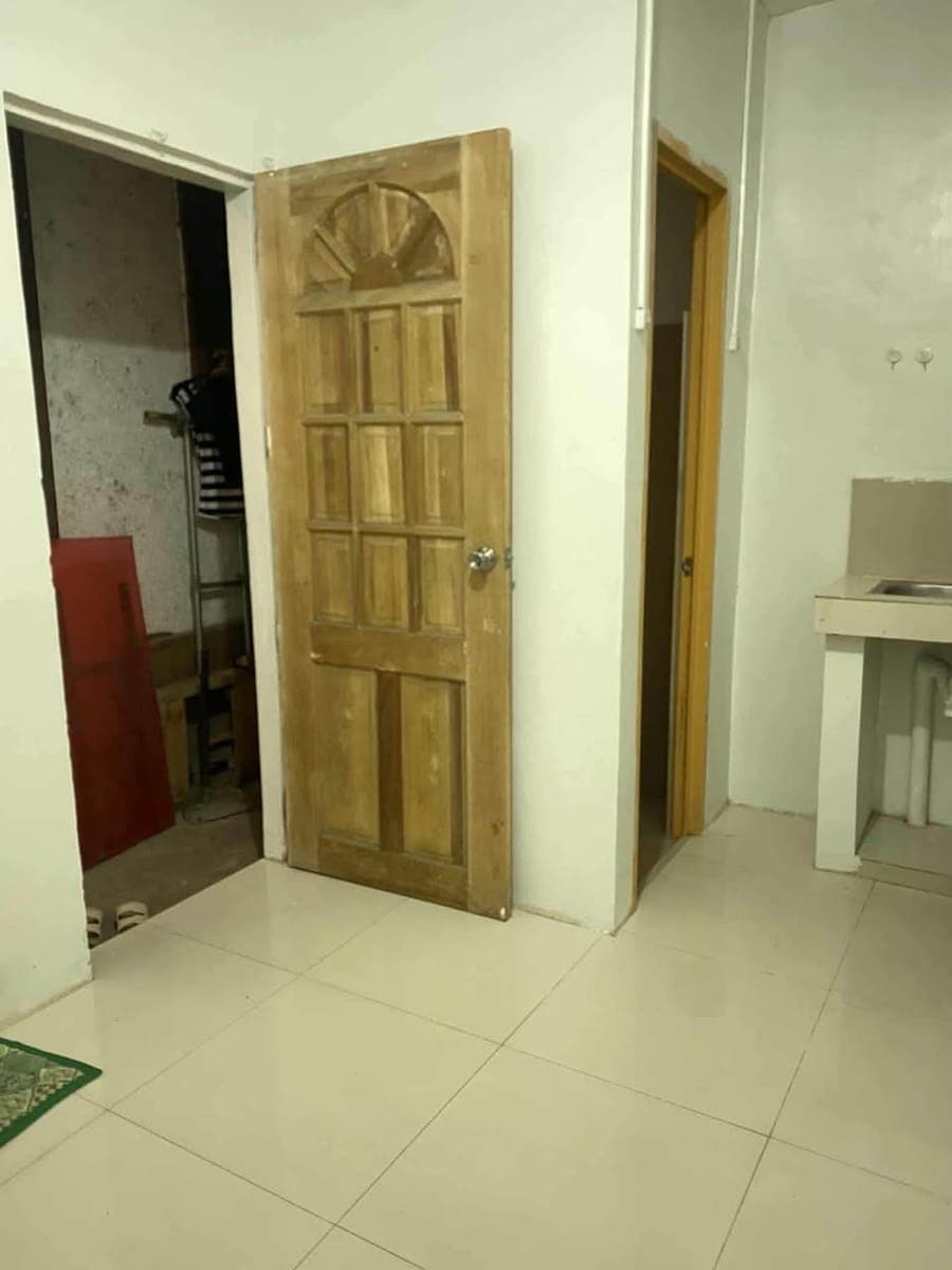 Studio Room for Rent max of 2 persons allowed (no pets). SAME DAY MOVE IN ALLOWED! - photo 2