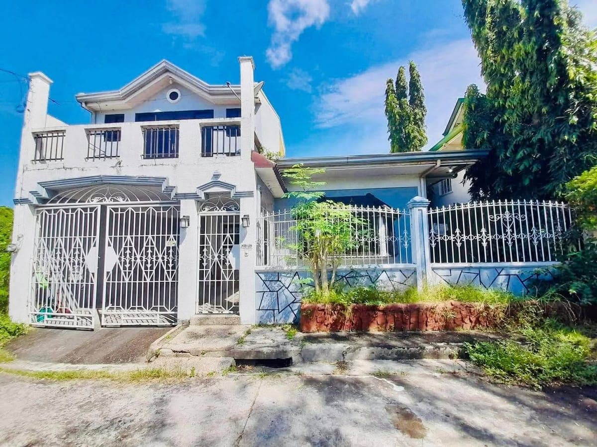 👉HOUSE FOR RENT IN VISTA VERDE MOLINO BOULEVARD BACOOR CAVITE - photo 1