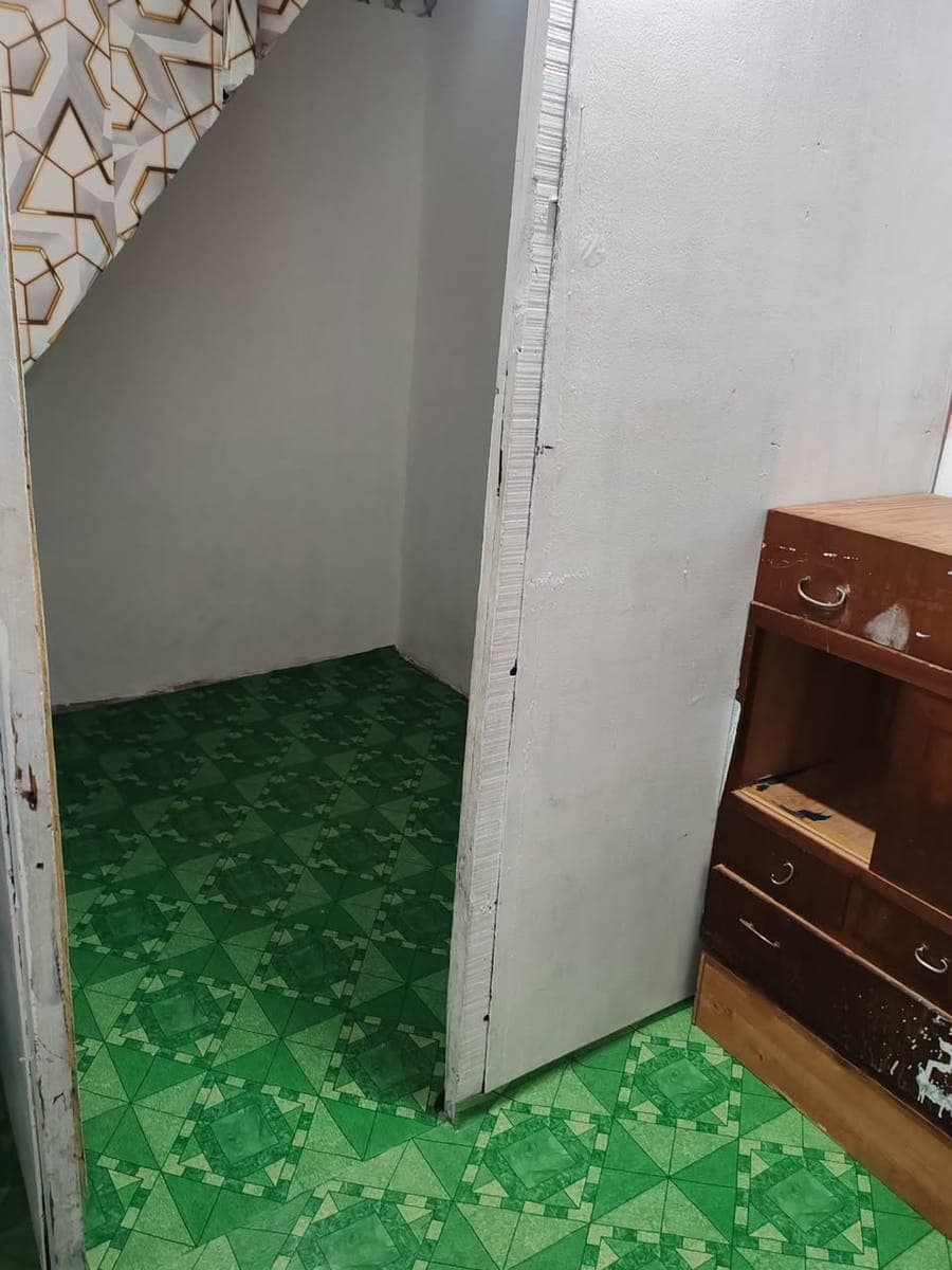 5k MONTHLY, Room for rent Own  Cr at Sink - photo 1