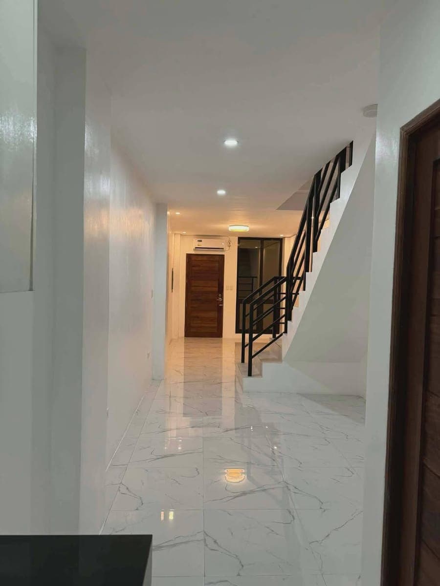 TOWNHOUSE FOR RENT ‼️ - photo 2