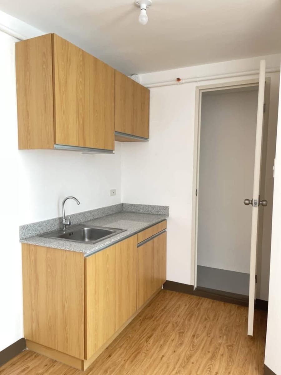 CONDO FOR RENT‼️BARE UNIT ‼️ - photo 3