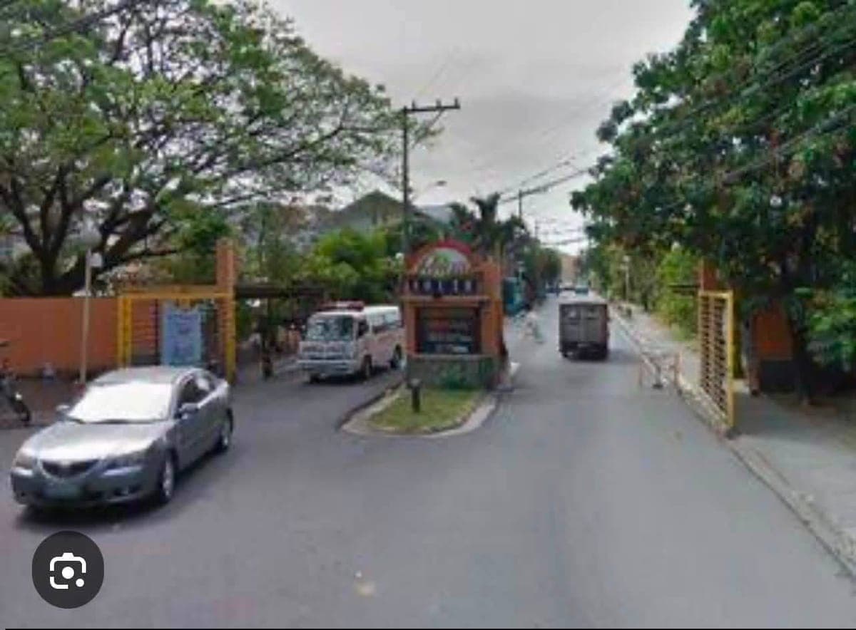🏠 SPACIOUS TOWNHOUSE FOR RENT – ROYAL SOUTH VILLAGE! - photo 1