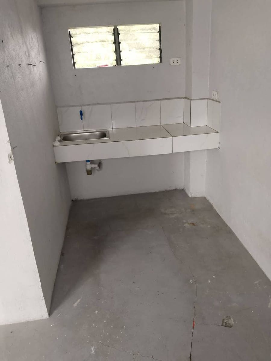Room for Rent - photo 4