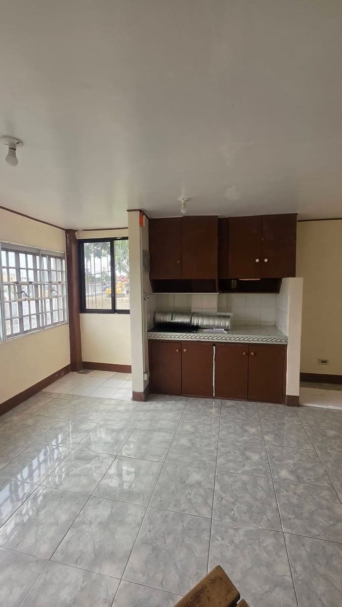 APARTMENT FOR RENT - photo 4