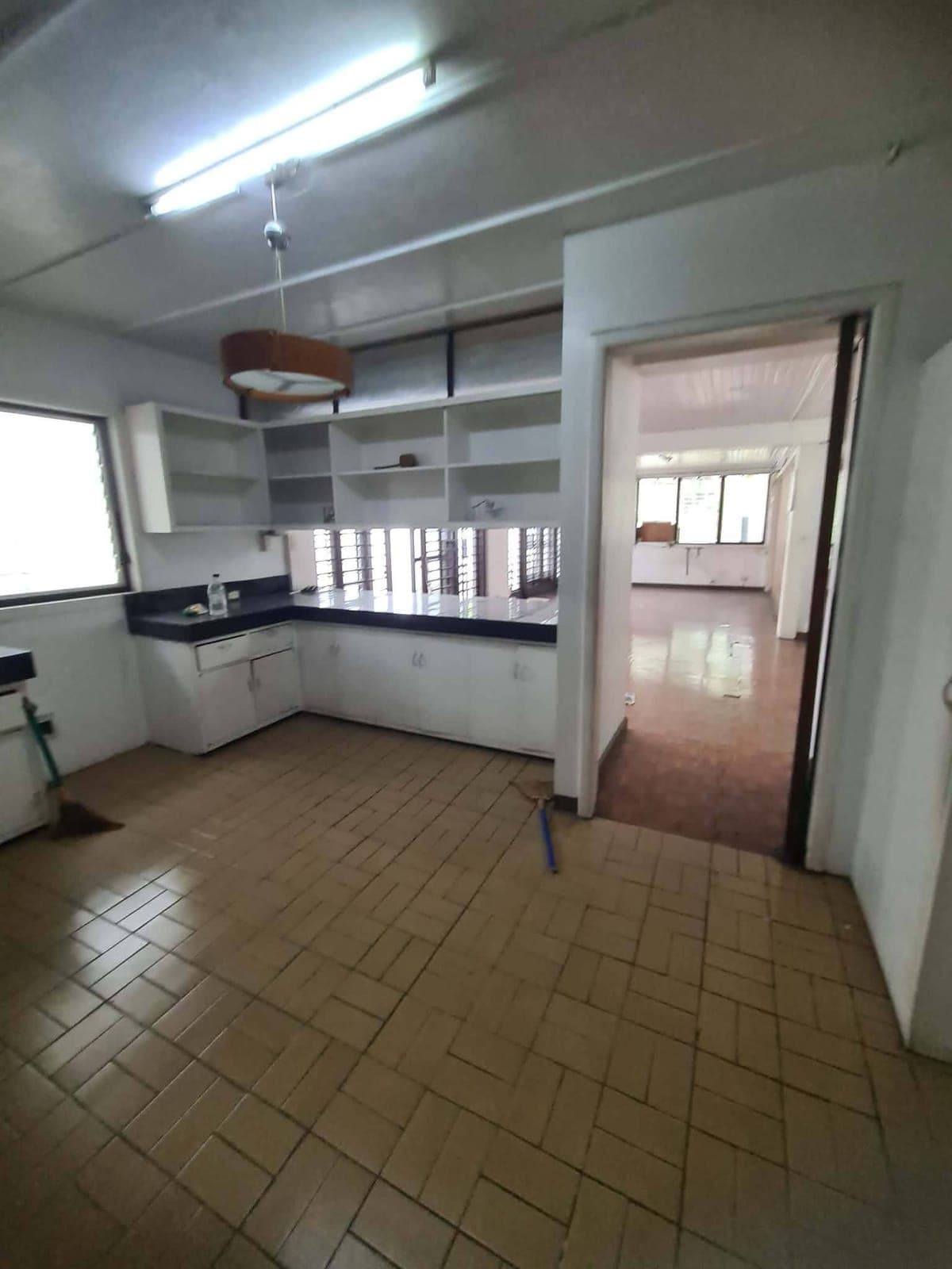 ‼️FOR RENT—HOUSE MAKATI - photo 16