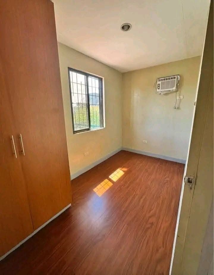 TOWNHOUSE (Corner Lot) FOR RENT - photo 5
