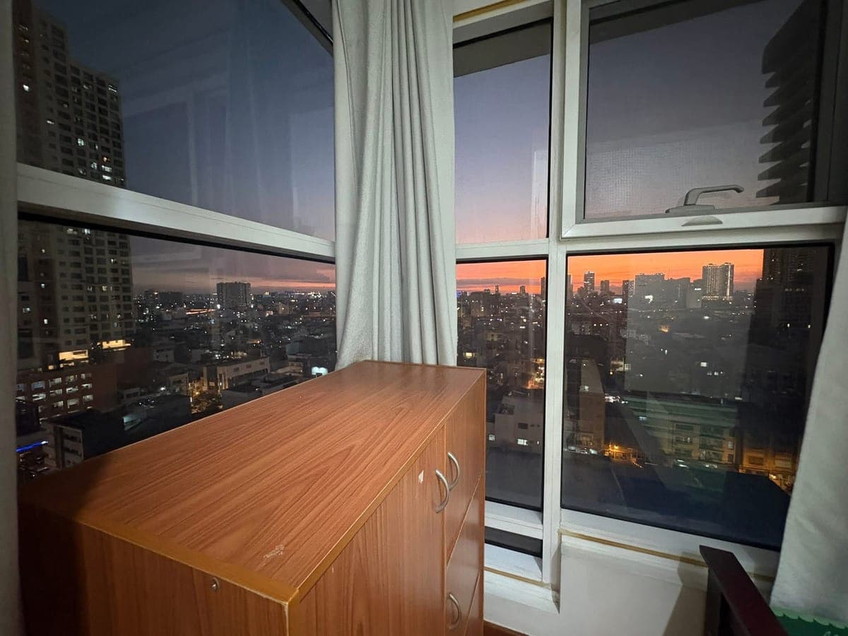 For Rent Paseo de Roces 1BR with Balcony. 23k per month. Beautiful South superhighway/Skyway View. C... - photo 5