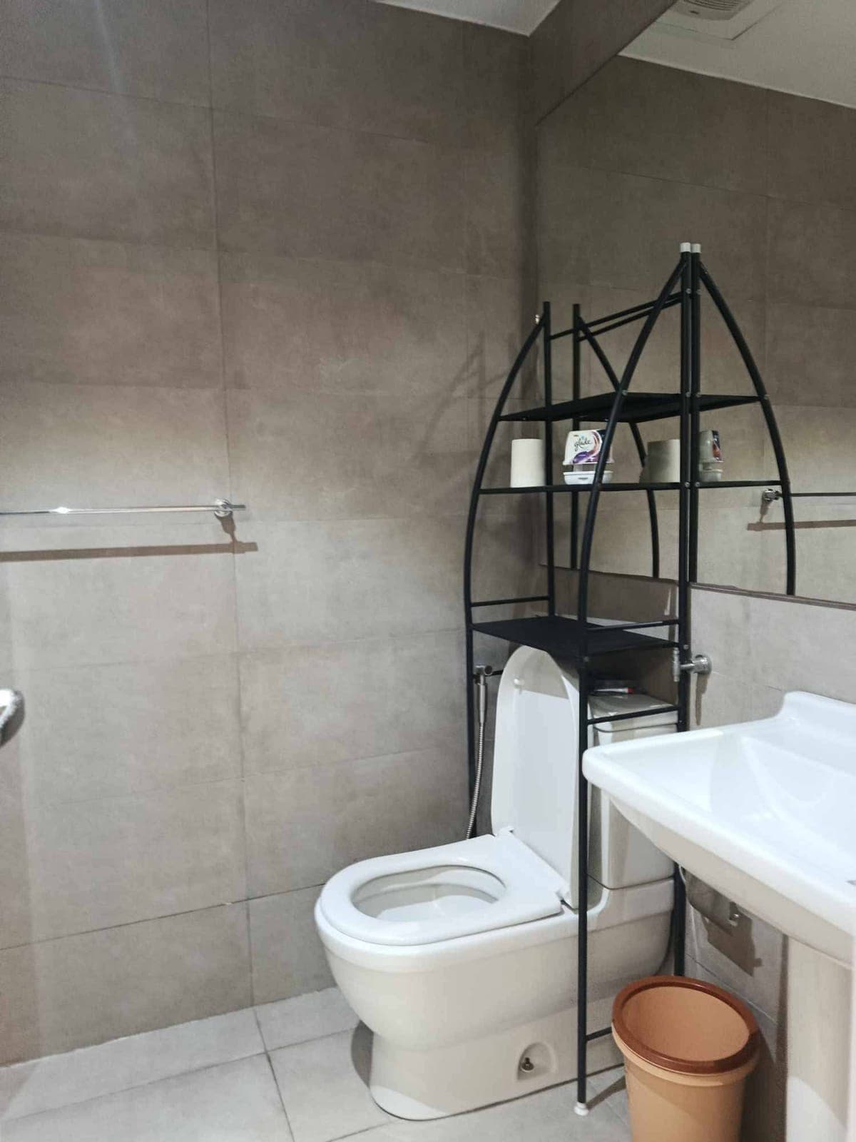 🏙️ Wake up to the Stunning Rockwell Bridge View. - photo 1