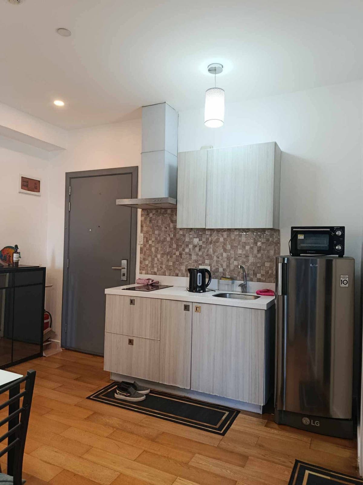 🏙️ Wake up to the Stunning Rockwell Bridge View. - photo 7