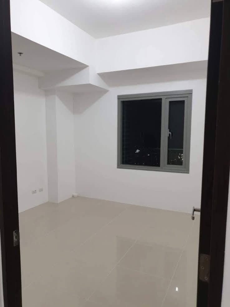 𝐅𝐎𝐑 𝐑𝐄𝐍𝐓: 1BR Bare  Unit with Parking at Bristol at Parkway Place, Alabang, Muntinlupa - photo 5