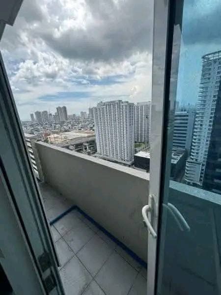 30k Monthly for 2BR in 100 West Makati City‼️‼️ - photo 2