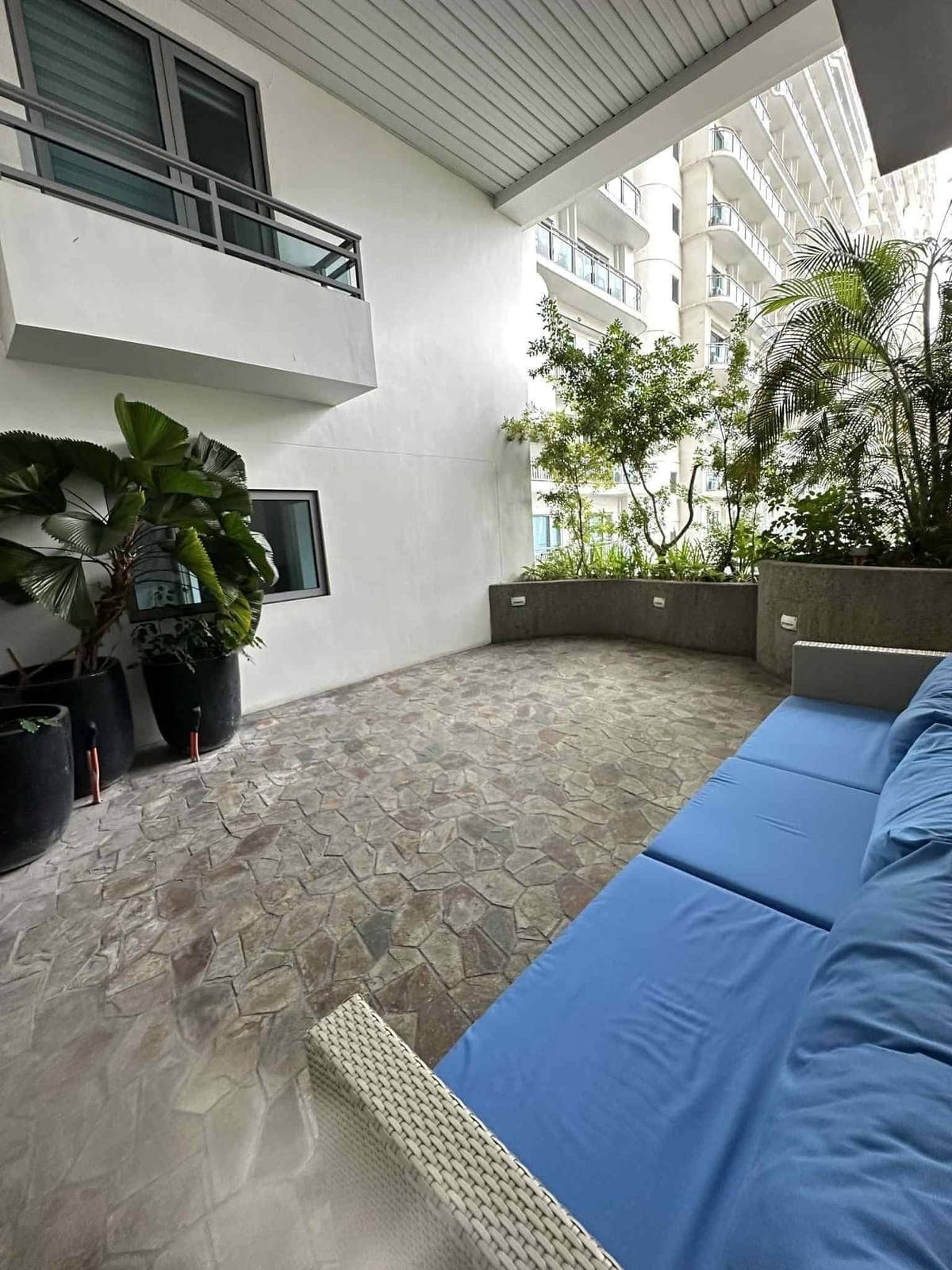 📍 CONDO UNIT FOR LEASE - photo 6