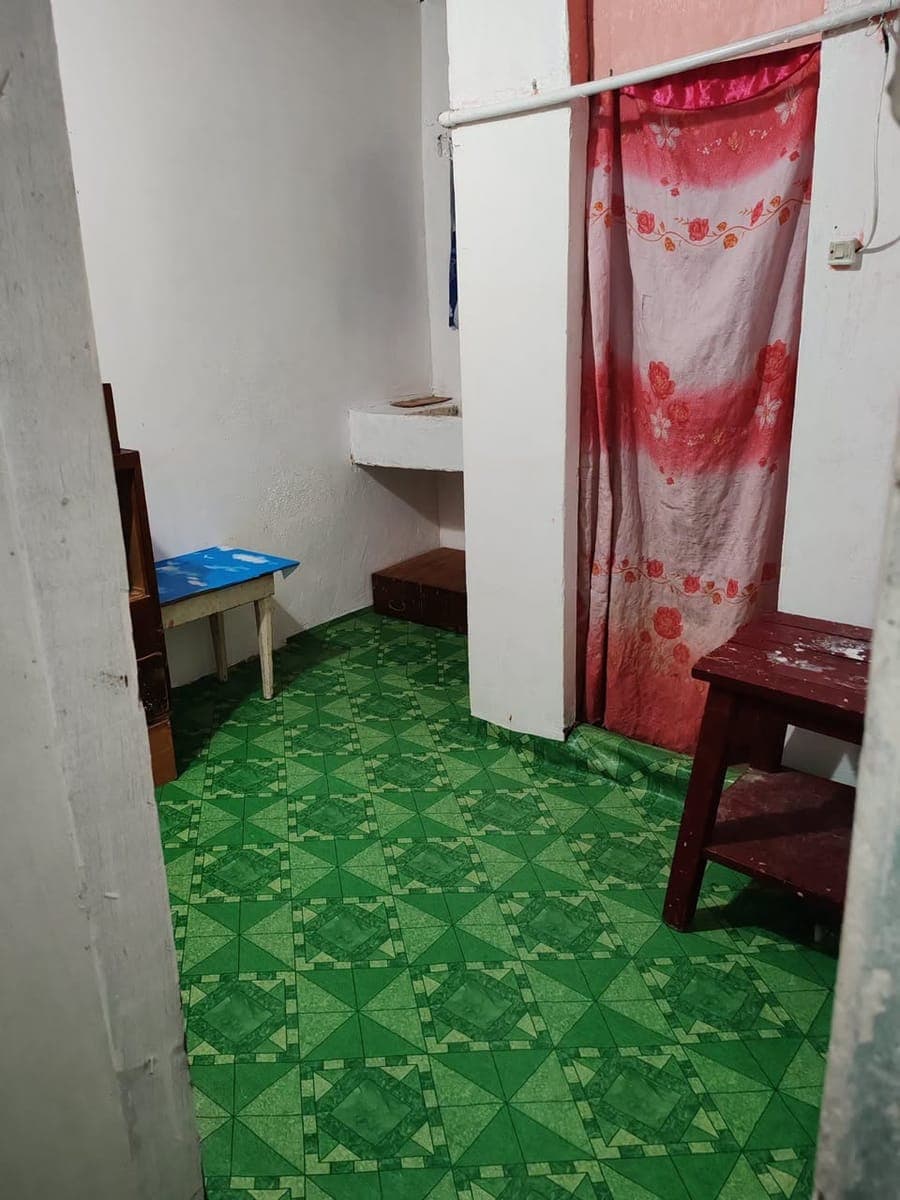 5k MONTHLY, Room for rent Own  Cr at Sink - photo 1