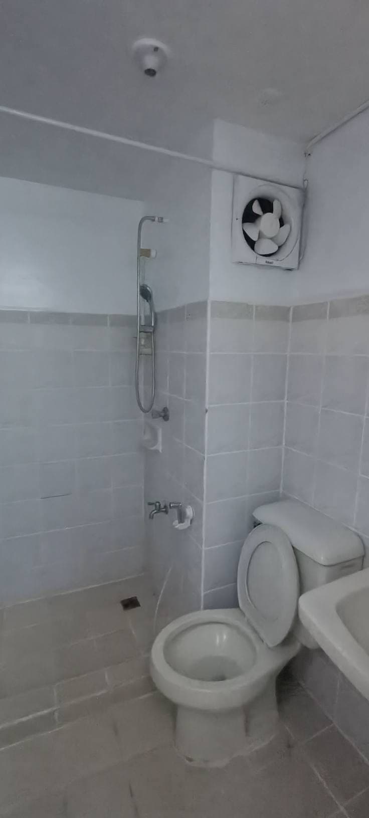 Studio Unit for Rent at Cityland Pasong Tamo Tower - photo 7