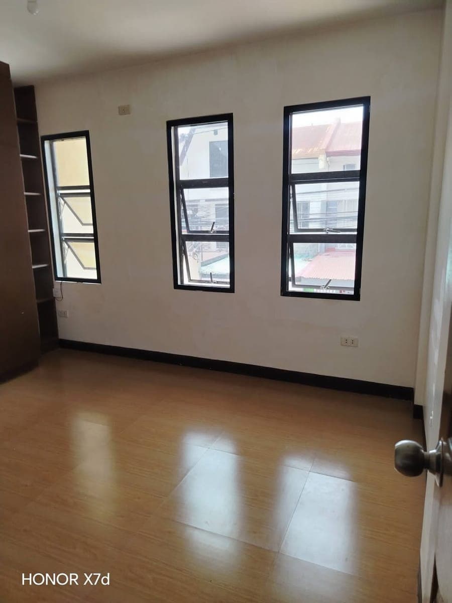 HOUSE FOR RENT - photo 4