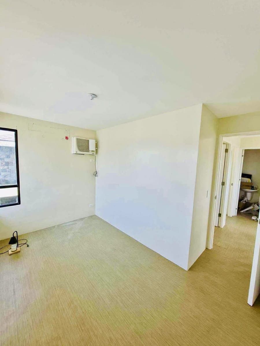 FOR RENT IN VERMOSA - photo 3