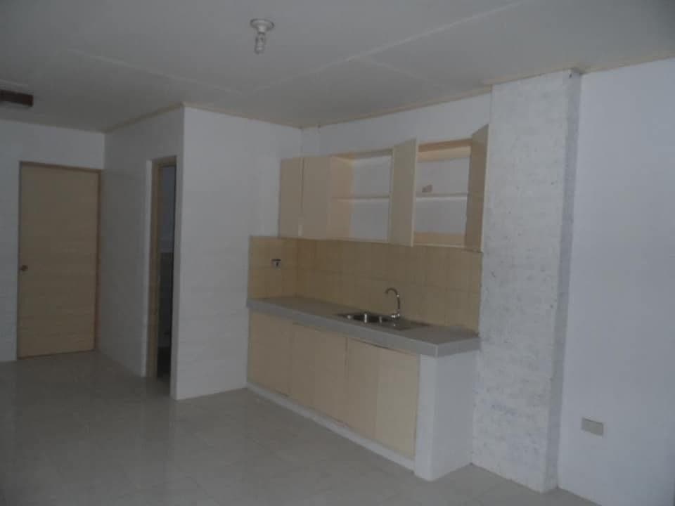 FOR RENT – Pasay Staff House / Commercial-Residential Property - photo 1
