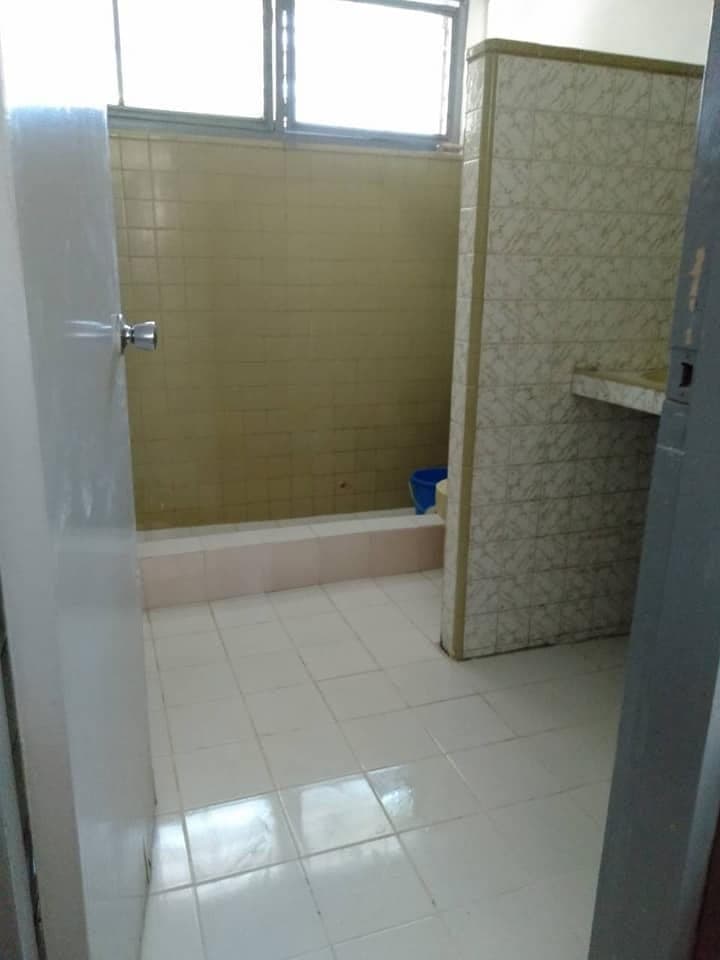 FOR RENT – Pasay Staff House / Commercial-Residential Property - photo 7