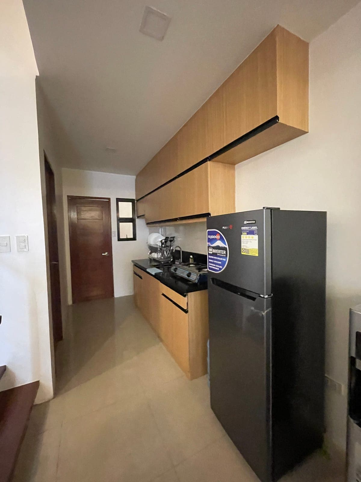 For Lease or Sale: 3-Storey Triplex House in Makati City - photo 2