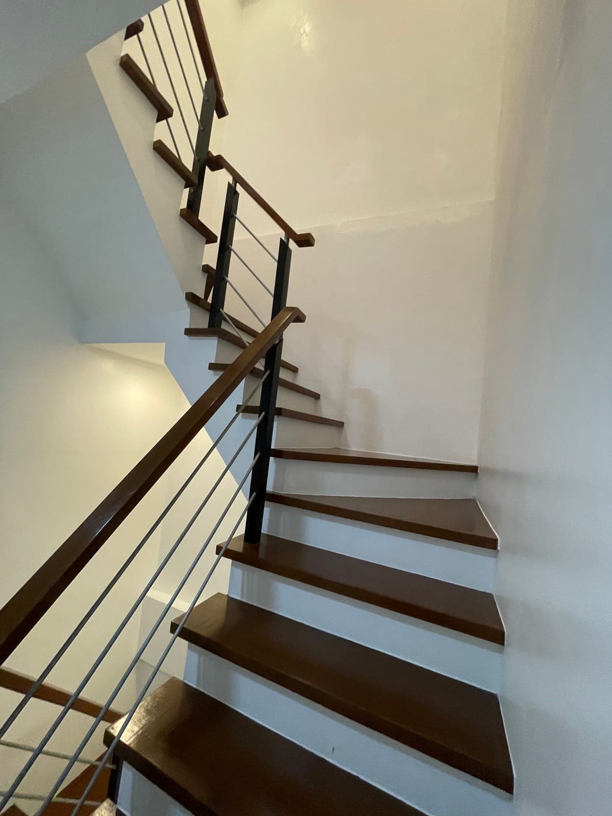 For Lease or Sale: 3-Storey Triplex House in Makati City - photo 11