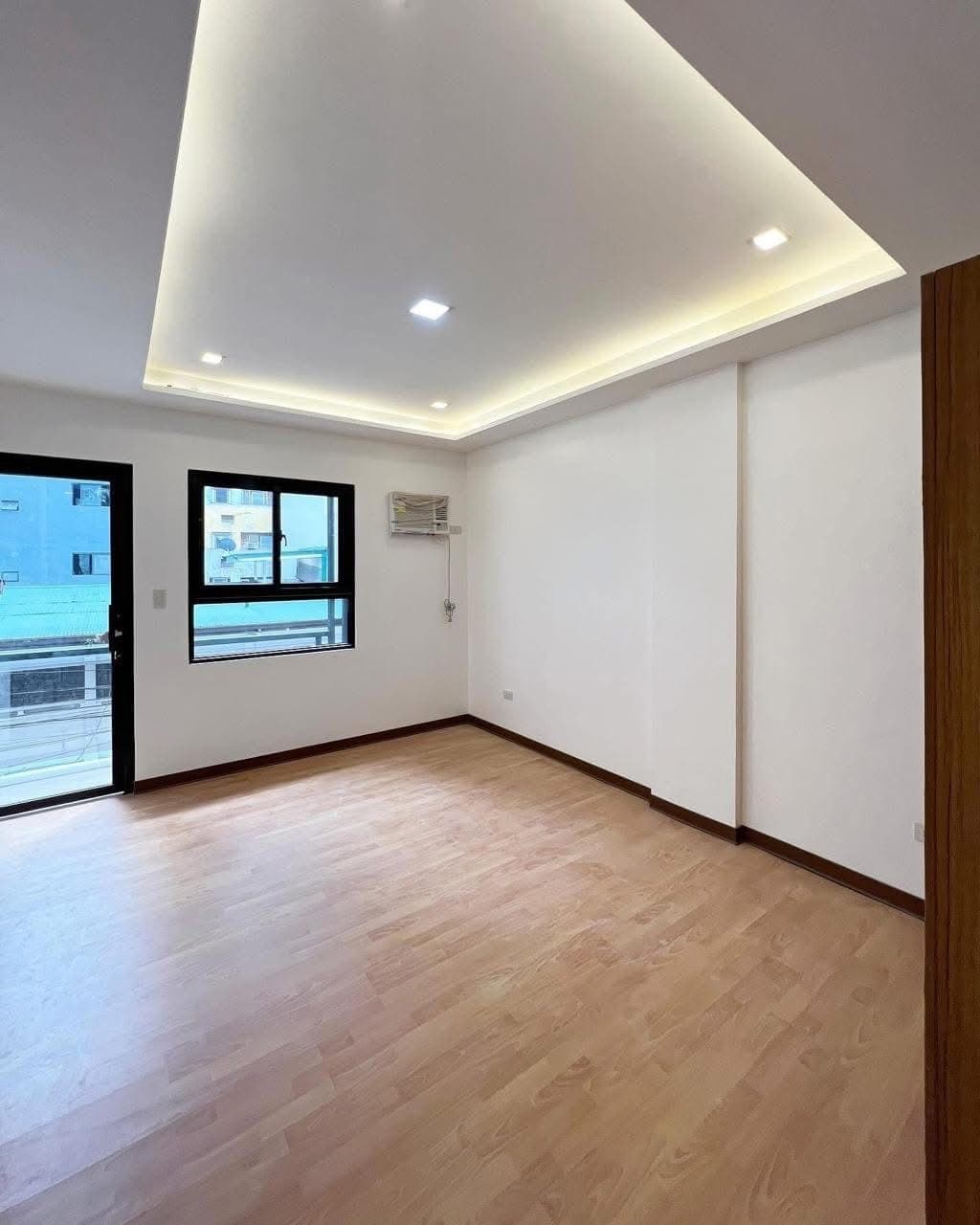 For Lease or Sale: 3-Storey Triplex House in Makati City - photo 17