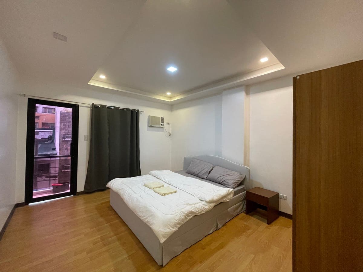 For Lease or Sale: 3-Storey Triplex House in Makati City - photo 22