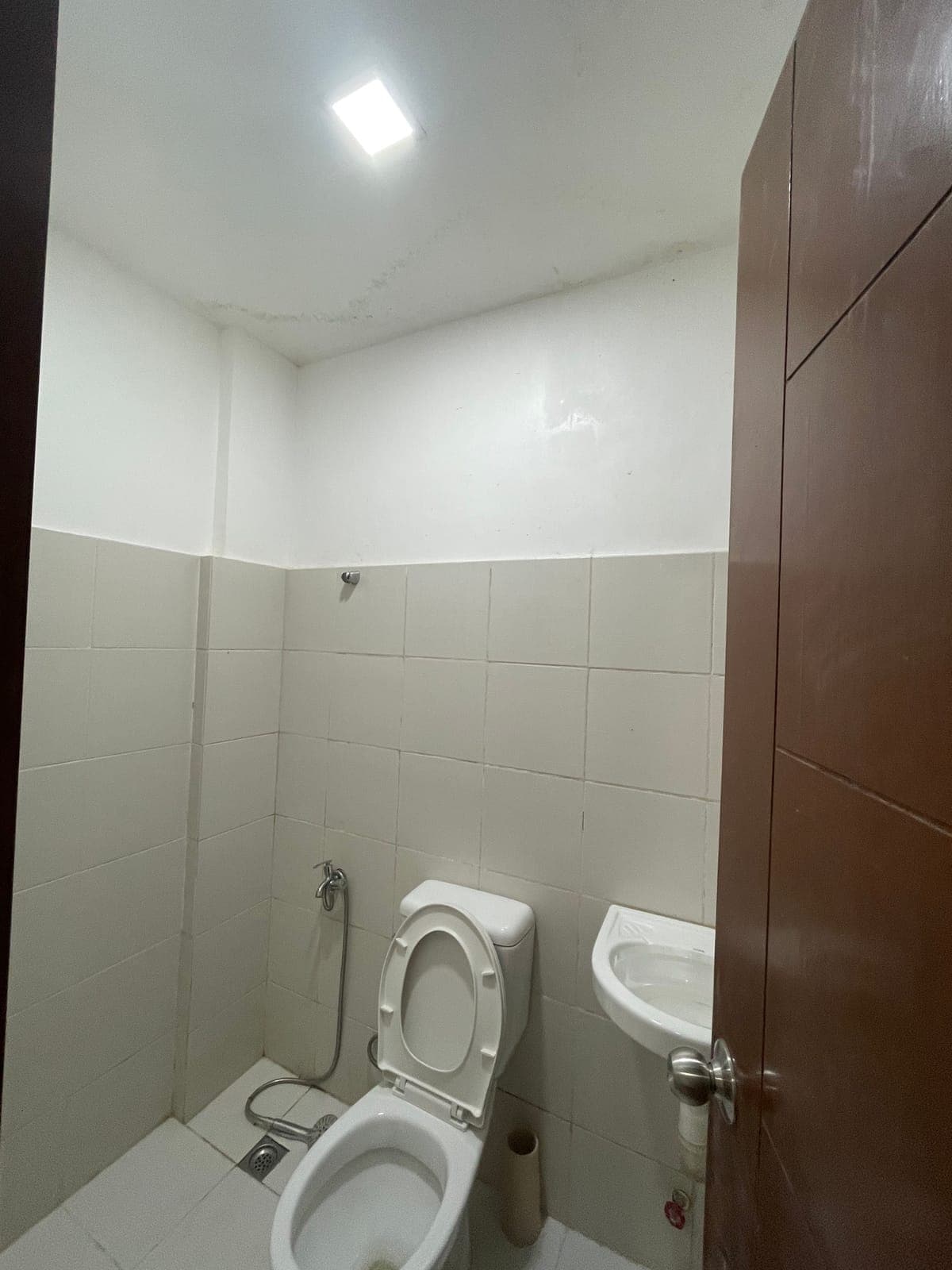 For Lease or Sale: 3-Storey Triplex House in Makati City - photo 23