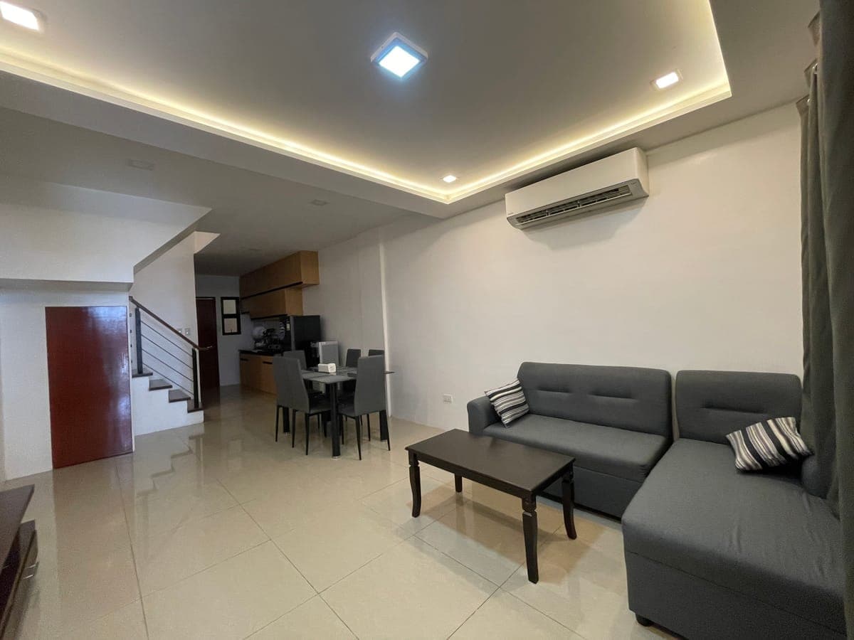 For Lease or Sale: 3-Storey Triplex House in Makati City - photo 27