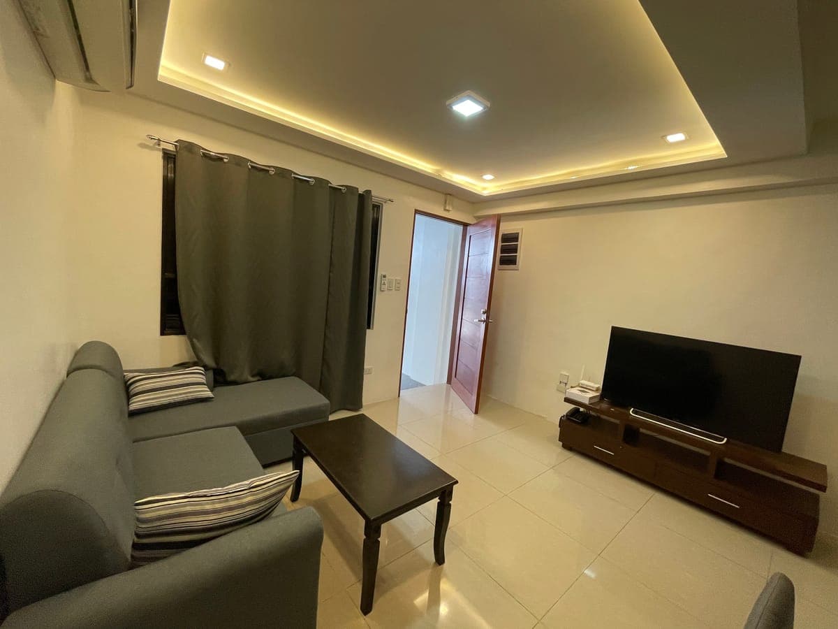 For Lease or Sale: 3-Storey Triplex House in Makati City - photo 28