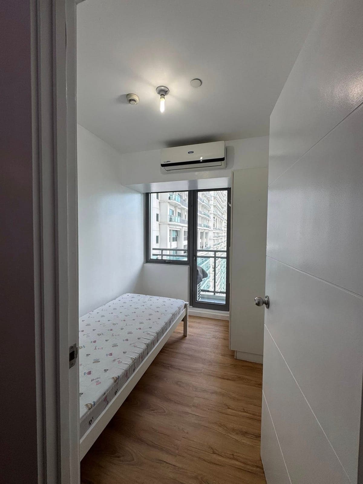 FURNISHED ACQUA SUTHERLAND TOWER - 2 BEDROOM CONDO UNIT FOR RENT🏠 - photo 4