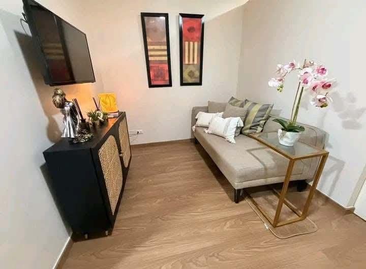 FOR RENT: Furnished 1BR in The Rise Makati - photo 4