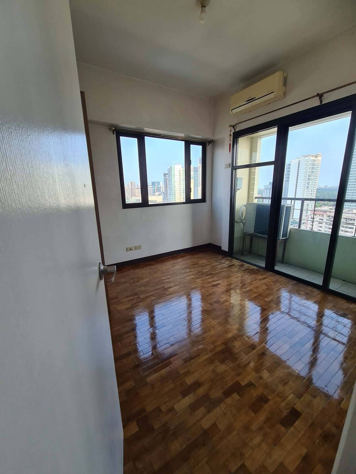 ‼️FOR RENT 2BR MAKATI - photo 9