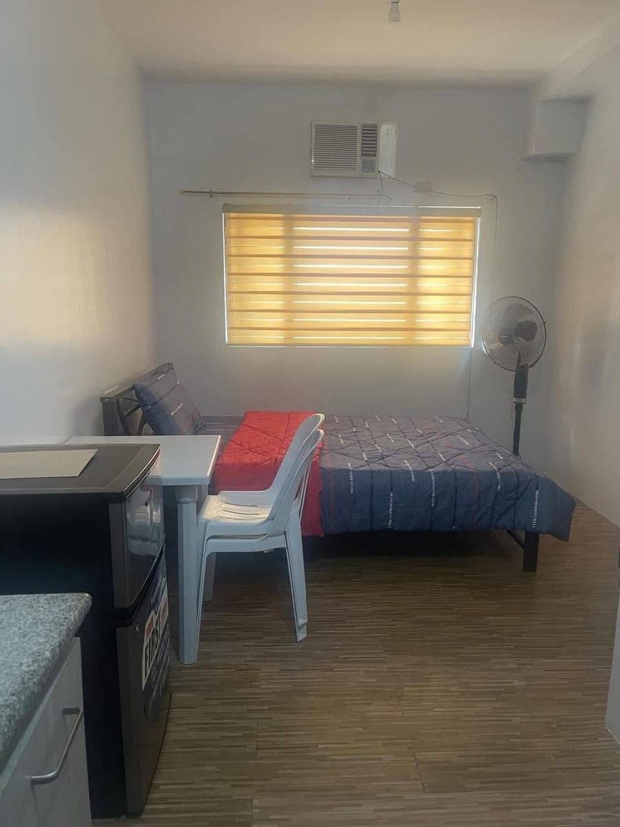 STUDIO CITY UNIT FOR RENT - photo 2