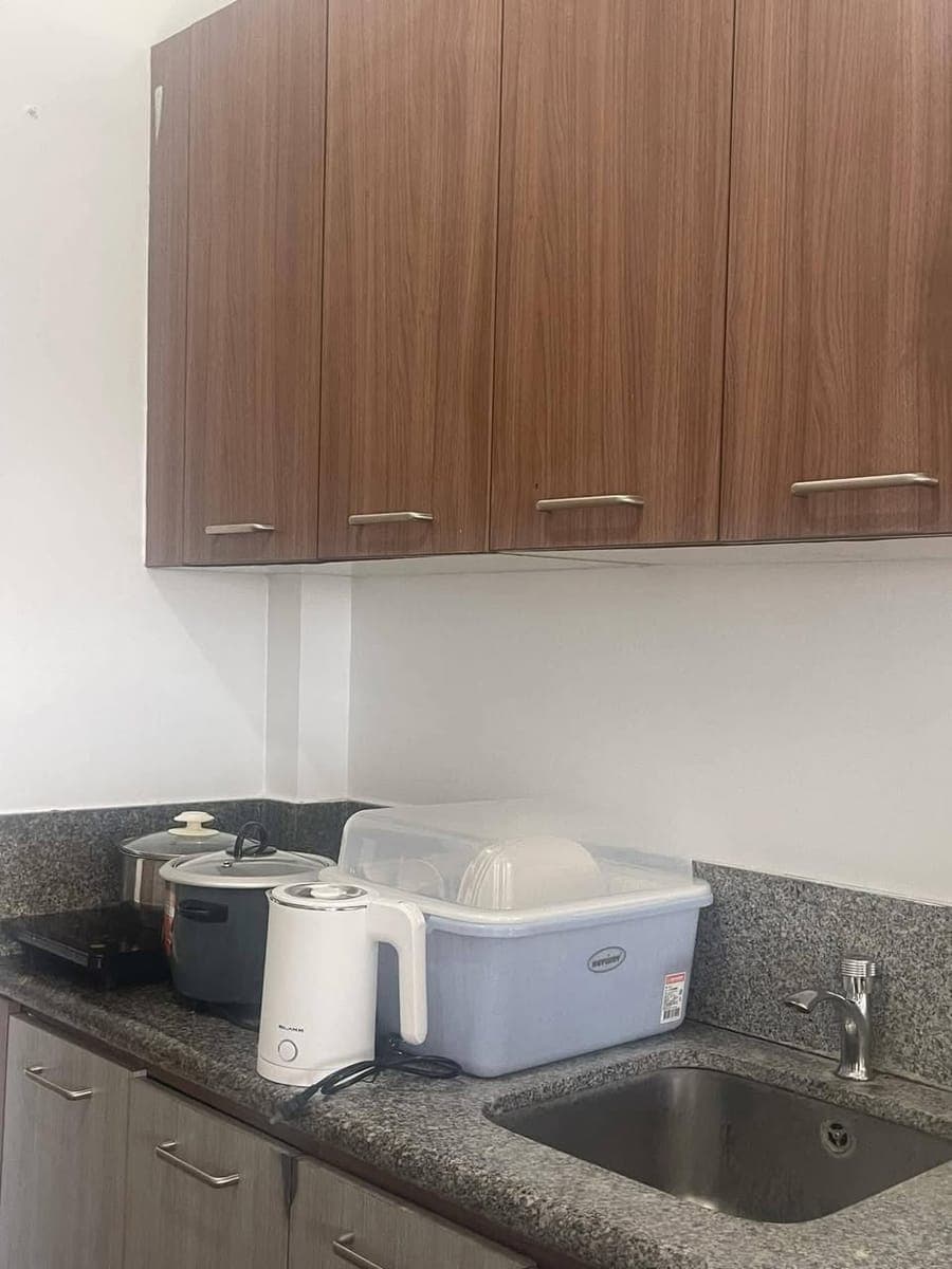 STUDIO CITY UNIT FOR RENT - photo 3