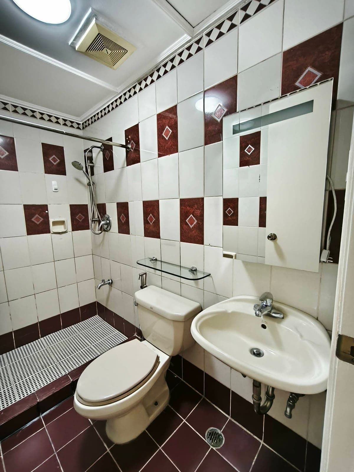 BSA TOWER MAKATI - photo 9