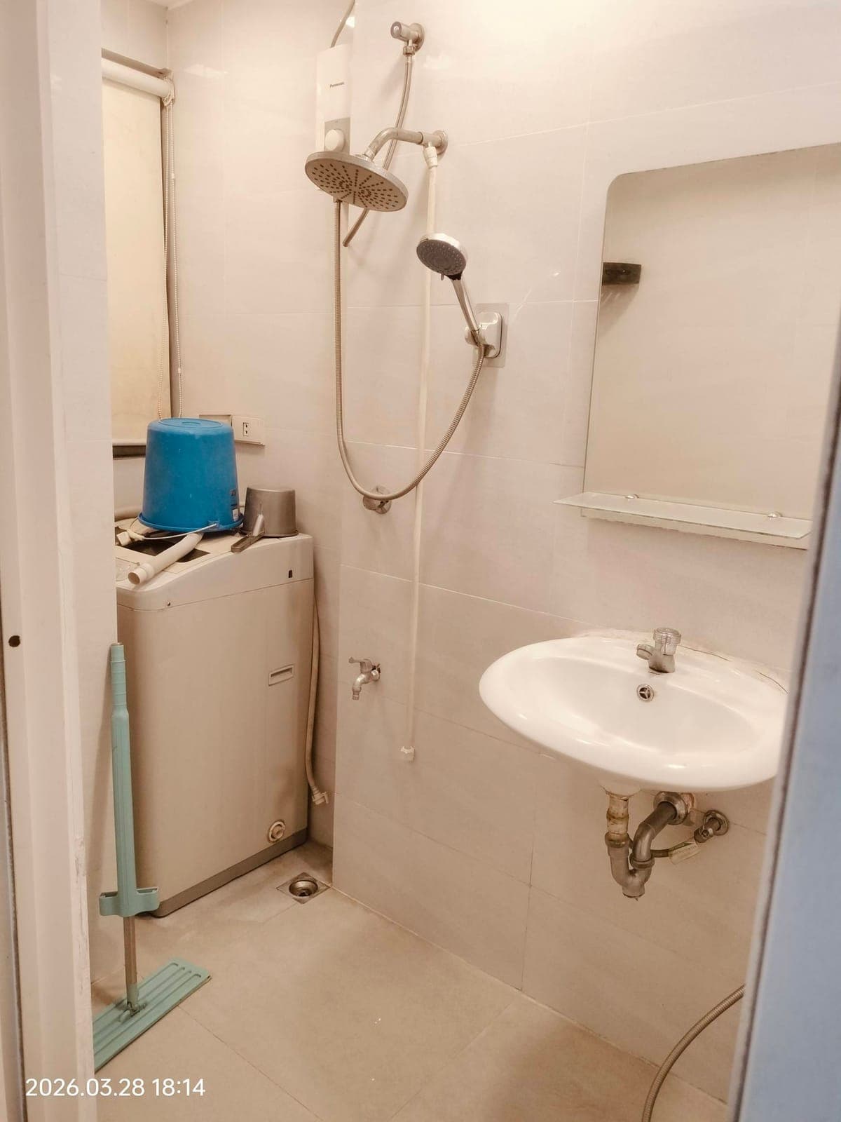 Cond For Rent In Makati - photo 4