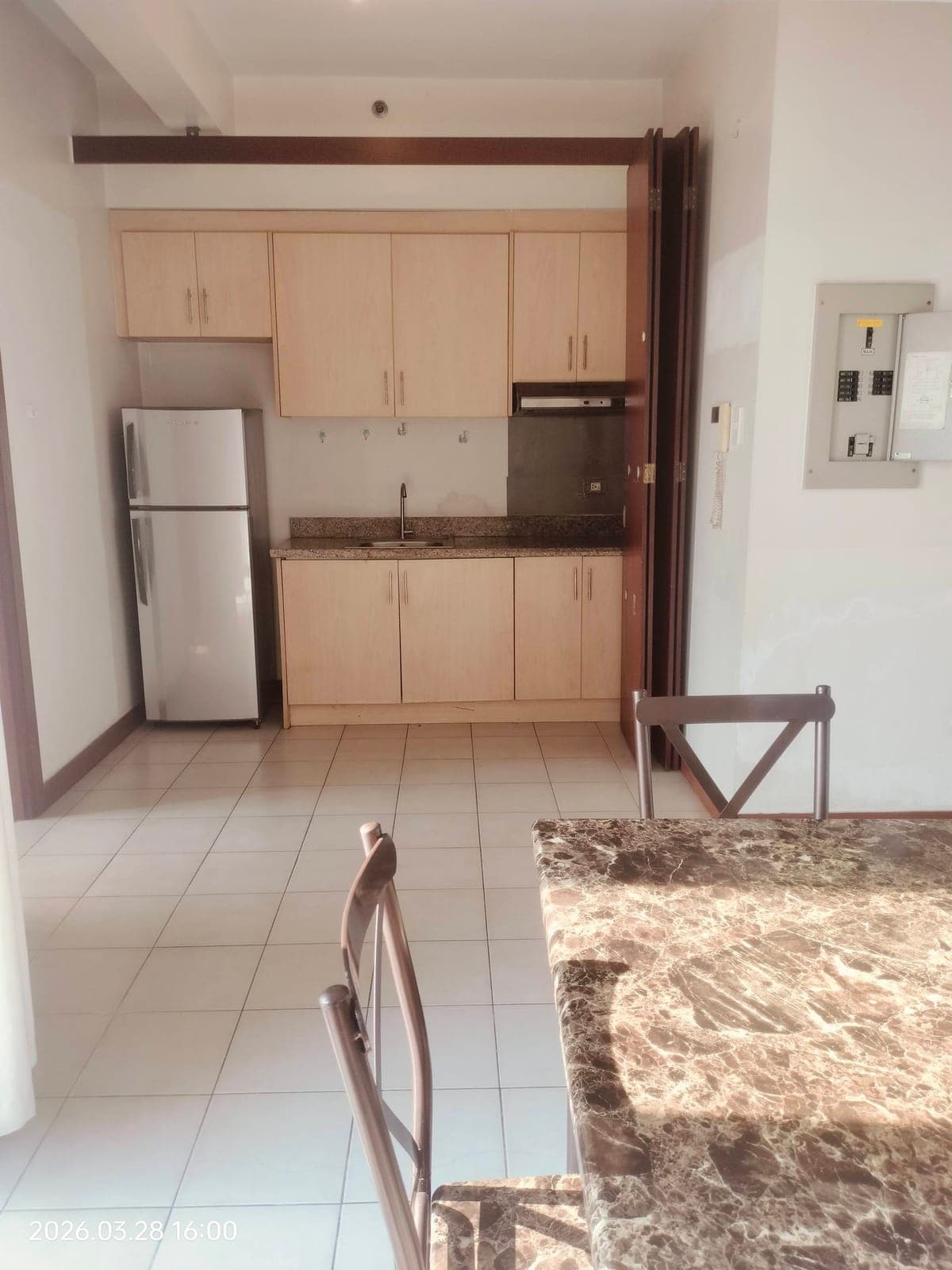 Cond For Rent In Makati - photo 6